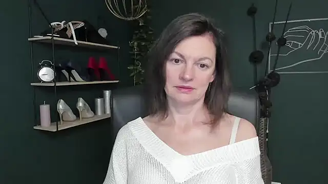 VivianWILD online show from September 27, 2025, 6:19 am