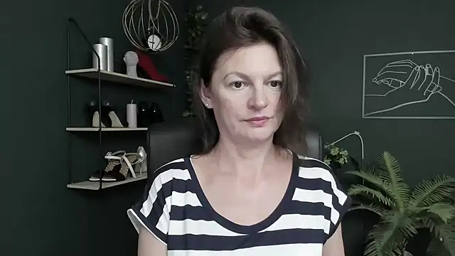 VivianWILD online show from July 16, 2026, 8:44 am
