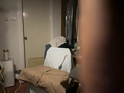 cloudboy kk8 online show from March 10, 2025, 11:06 pm