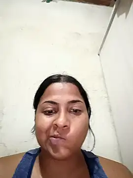 Giselabrunette25 online show from March 2, 2026, 11:22 pm