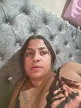 Giselabrunette25 online show from May 30, 2026, 8:42 am