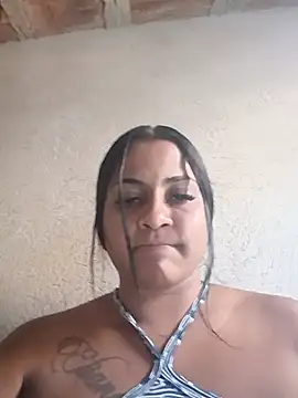 Giselabrunette25 online show from May 15, 2026, 5:44 pm