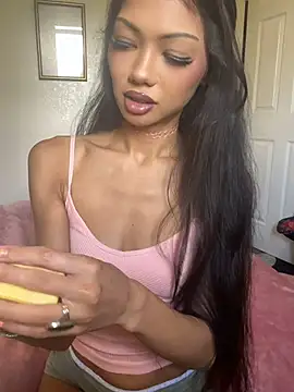 yummyrina online show from June 22, 2026, 8:28 pm