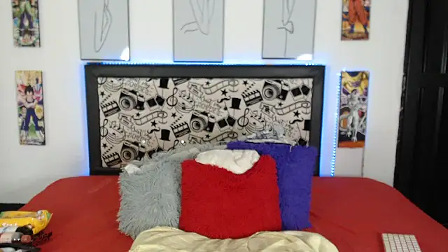 Snapshot of Rihana14 chatting on March 4, 2026, 9:44 pm Rihana14 online show from March 4, 2026, 9:44 pm