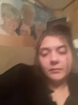 Snapshot of itzcheyduh chatting on February 24, 2026, 2:45 am itzcheyduh online show from February 24, 2026, 2:45 am