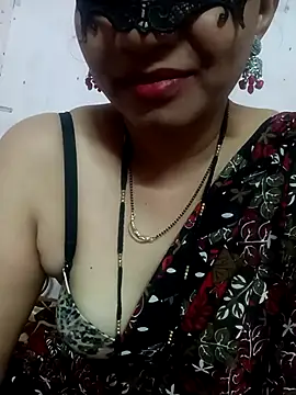 Snapshot of Hotanita99 chatting on January 7, 2026, 5:12 am Hotanita99 online show from January 7, 2026, 5:12 am