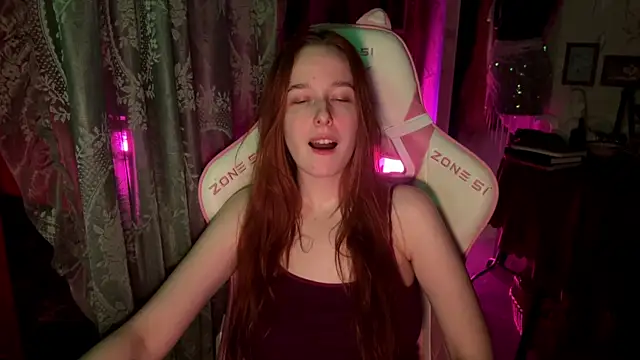Snapshot of pearl_princess_ chatting on August 8, 2026, 1:01 am pearl princess online show from August 8, 2026, 1:01 am