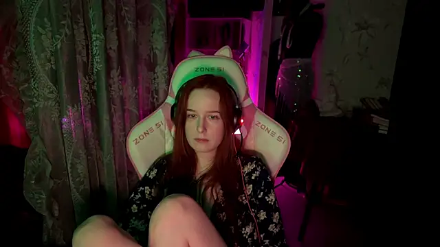Snapshot of pearl_princess_ chatting on June 6, 2026, 8:47 pm pearl princess online show from June 6, 2026, 8:47 pm