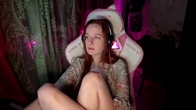 Snapshot of pearl_princess_ chatting on June 17, 2026, 4:45 am pearl princess online show from June 17, 2026, 4:45 am