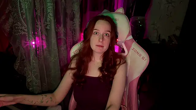 Snapshot of pearl_princess_ chatting on June 10, 2026, 3:46 pm pearl princess online show from June 10, 2026, 3:46 pm
