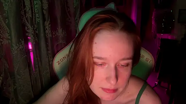 Snapshot of pearl_princess_ chatting on August 5, 2026, 10:37 pm pearl princess online show from August 5, 2026, 10:37 pm