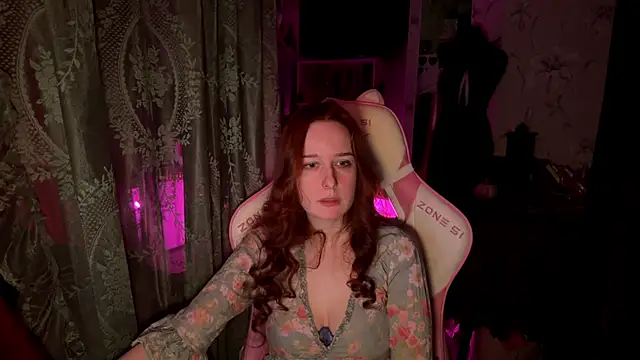 Snapshot of pearl_princess_ chatting on March 12, 2026, 5:34 am pearl princess online show from March 12, 2026, 5:34 am