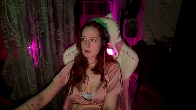 Snapshot of pearl_princess_ chatting on June 20, 2026, 3:11 am pearl princess online show from June 20, 2026, 3:11 am