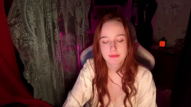 Snapshot of pearl_princess_ chatting on February 7, 2026, 10:29 pm pearl princess online show from February 7, 2026, 10:29 pm