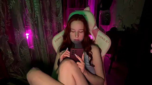 Snapshot of pearl_princess_ chatting on June 13, 2026, 11:45 pm pearl princess online show from June 13, 2026, 11:45 pm