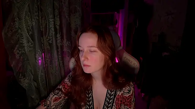 Snapshot of pearl_princess_ chatting on March 8, 2026, 2:15 am pearl princess online show from March 8, 2026, 2:15 am