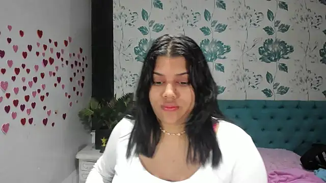 LindaBreeS online show from March 17, 2025, 6:11 pm