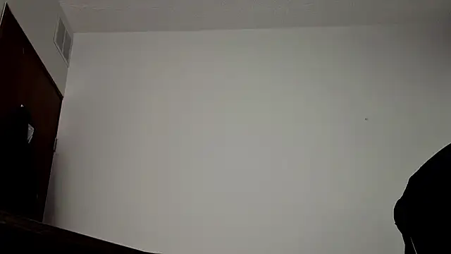 Snapshot of almma_shy chatting on September 25, 2025, 1:50 pm almma shy online show from September 25, 2025, 1:50 pm