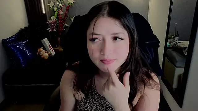 Snapshot of almma_shy chatting on September 29, 2025, 2:01 pm almma shy online show from September 29, 2025, 2:01 pm