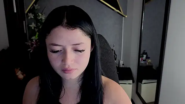 Snapshot of almma_shy chatting on November 27, 2025, 1:33 pm almma shy online show from November 27, 2025, 1:33 pm