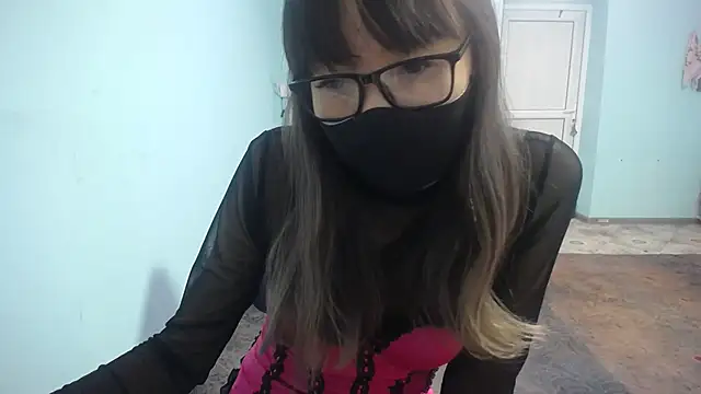 elllaaxx online show from October 7, 2025, 6:14 am