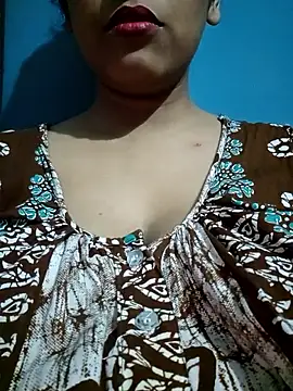 sexyindi couple online show from April 25, 2026, 11:02 am