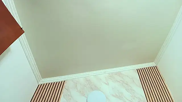 Naughty Kittenm online show from October 18, 2025, 10:28 am