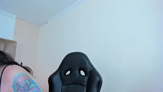 Naughty Kittenm online show from March 21, 2025, 5:45 pm