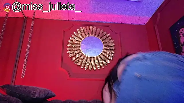 Snapshot of Julieta_Russell chatting on July 1, 2026, 11:54 am Julieta Russell online show from July 1, 2026, 11:54 am