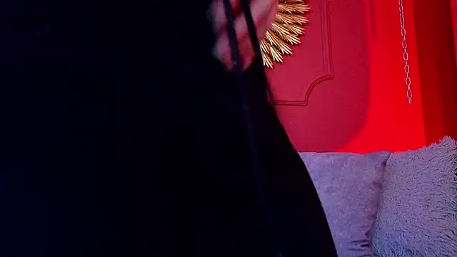 Julieta Russell online show from September 10, 2025, 12:04 pm