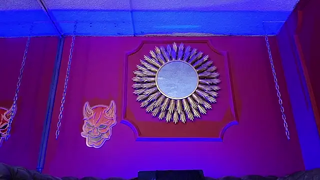 Julieta Russell online show from March 21, 2026, 11:47 am