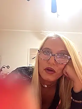 kikkastar online show from October 1, 2025, 7:57 am