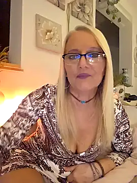 Snapshot of kikkastar chatting on March 3, 2026, 8:38 pm kikkastar online show from March 3, 2026, 8:38 pm