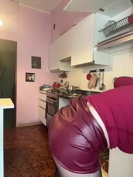 Sunbelxx online show from May 7, 2026, 7:56 am