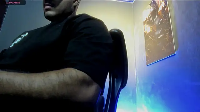 Big furry bear13 online show from October 3, 2025, 5:20 am