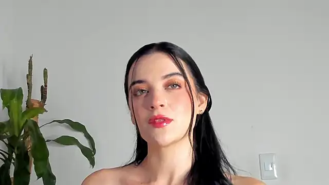 Bellacrox online show from May 12, 2026, 10:38 pm