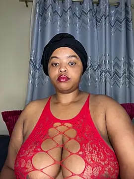 Linahlove online show from February 8, 2026, 8:50 pm