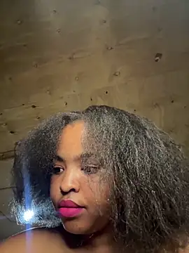 Linahlove online show from March 22, 2025, 8:15 pm