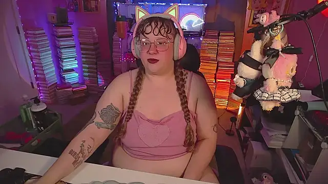 FatVeronica online show from June 29, 2026, 5:12 pm