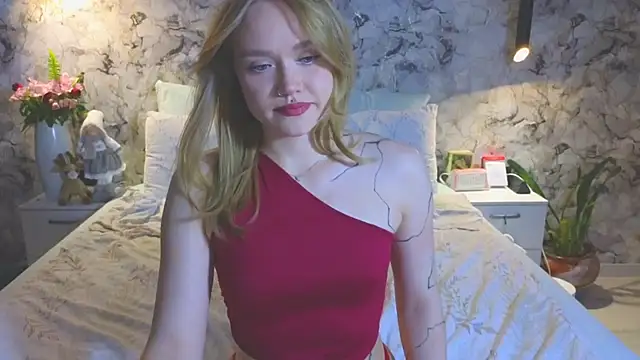 Snapshot of Aurora_Golden1 chatting on February 7, 2026, 4:59 pm Aurora Golden1 online show from February 7, 2026, 4:59 pm