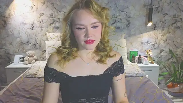 Aurora Golden1 online show from December 1, 2025, 5:47 pm