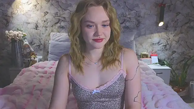 Snapshot of Aurora_Golden1 chatting on February 21, 2026, 5:15 pm Aurora Golden1 online show from February 21, 2026, 5:15 pm