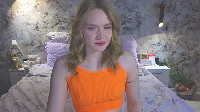 Snapshot of Aurora_Golden1 chatting on March 20, 2026, 1:39 am Aurora Golden1 online show from March 20, 2026, 1:39 am