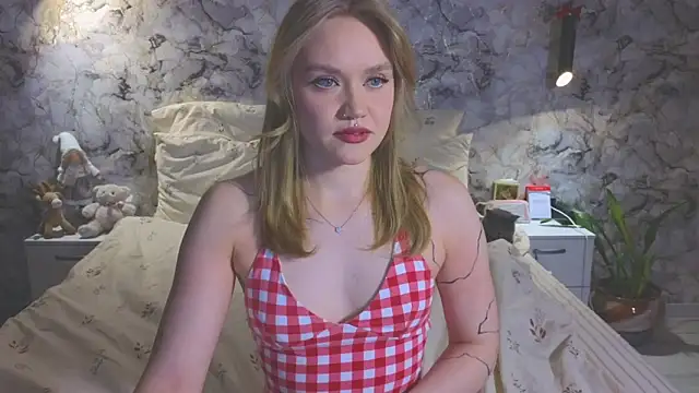 Snapshot of Aurora_Golden1 chatting on February 26, 2026, 5:02 pm Aurora Golden1 online show from February 26, 2026, 5:02 pm