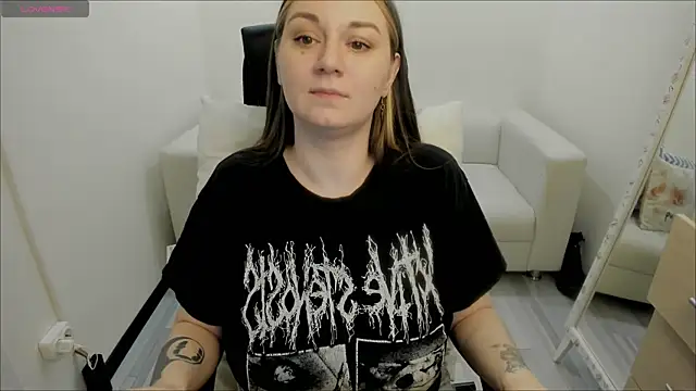 AlisaBacker online show from January 24, 2025, 3:24 pm