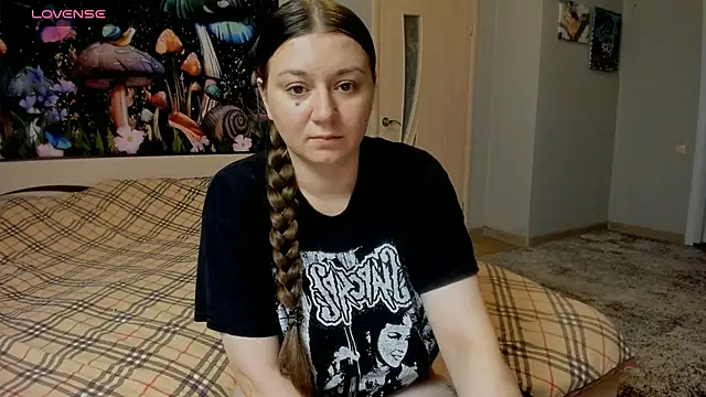 AlisaBacker online show from September 23, 2025, 1:07 pm