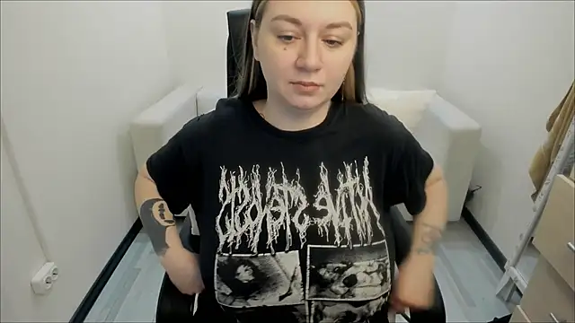 AlisaBacker online show from February 25, 2025, 4:14 pm