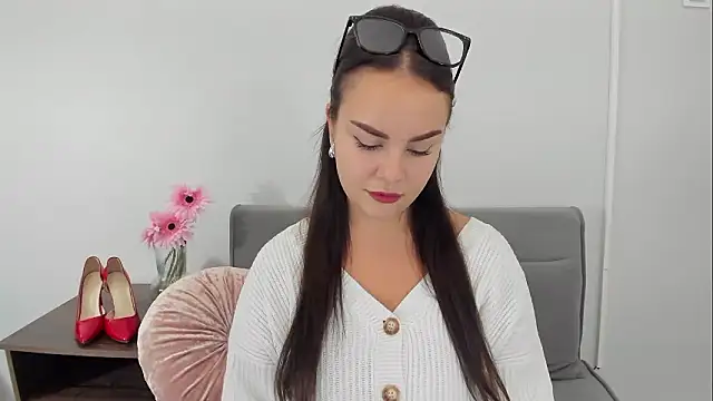 KendalNew online show from September 30, 2025, 4:13 pm