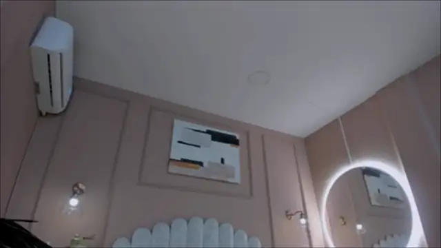 lia ass  online show from December 4, 2025, 10:36 am