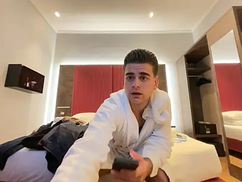 cubalibre02 online show from November 29, 2025, 4:40 pm